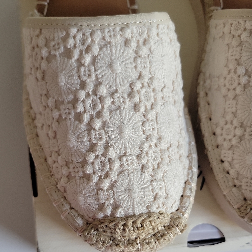 a.n.a Beige Floral Espadrille Flats. 8 - Picture 2 of 12